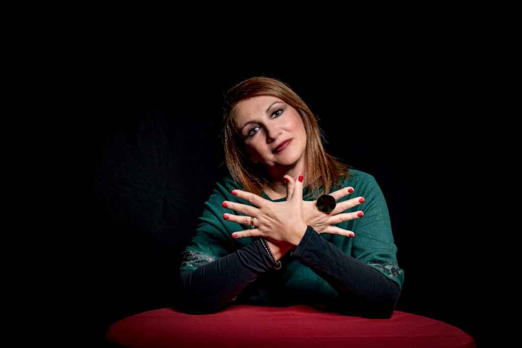 Tre appuntamenti con la vocalist e autrice jazz Elisabetta Guido  a Milano: il primo live è giovedì 30 marzo al Moebius